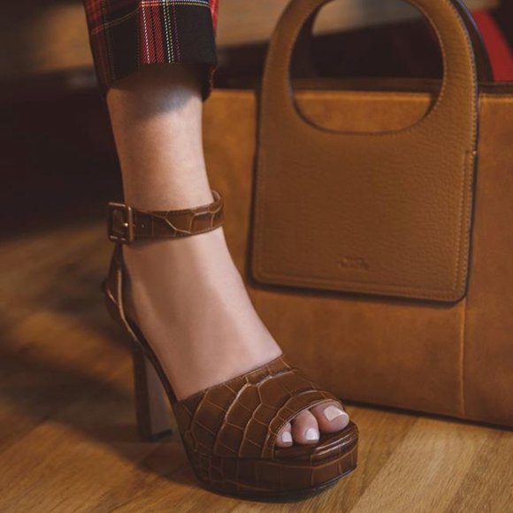 Vince camuto kortinta platform sandal Clearance